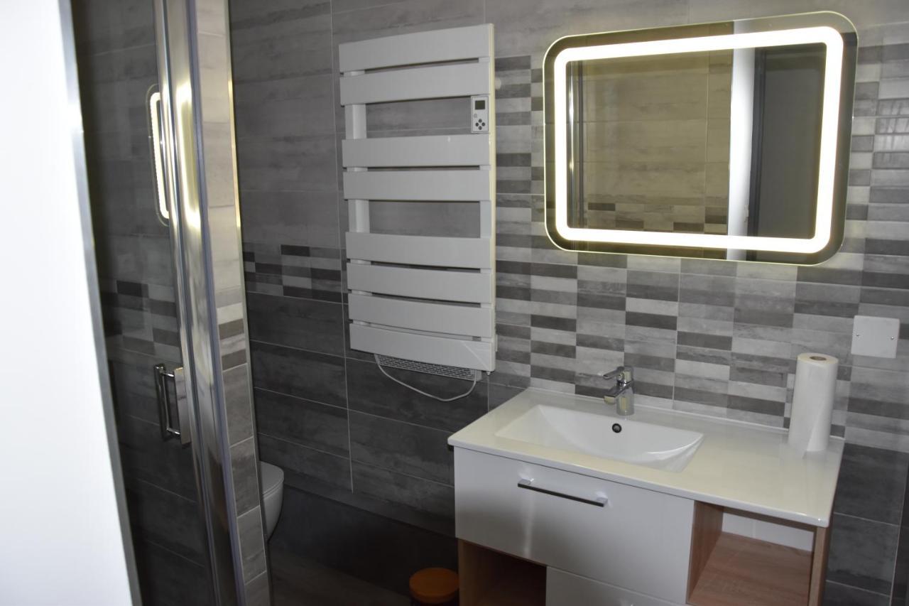 Appartement De Grigny 2 *
